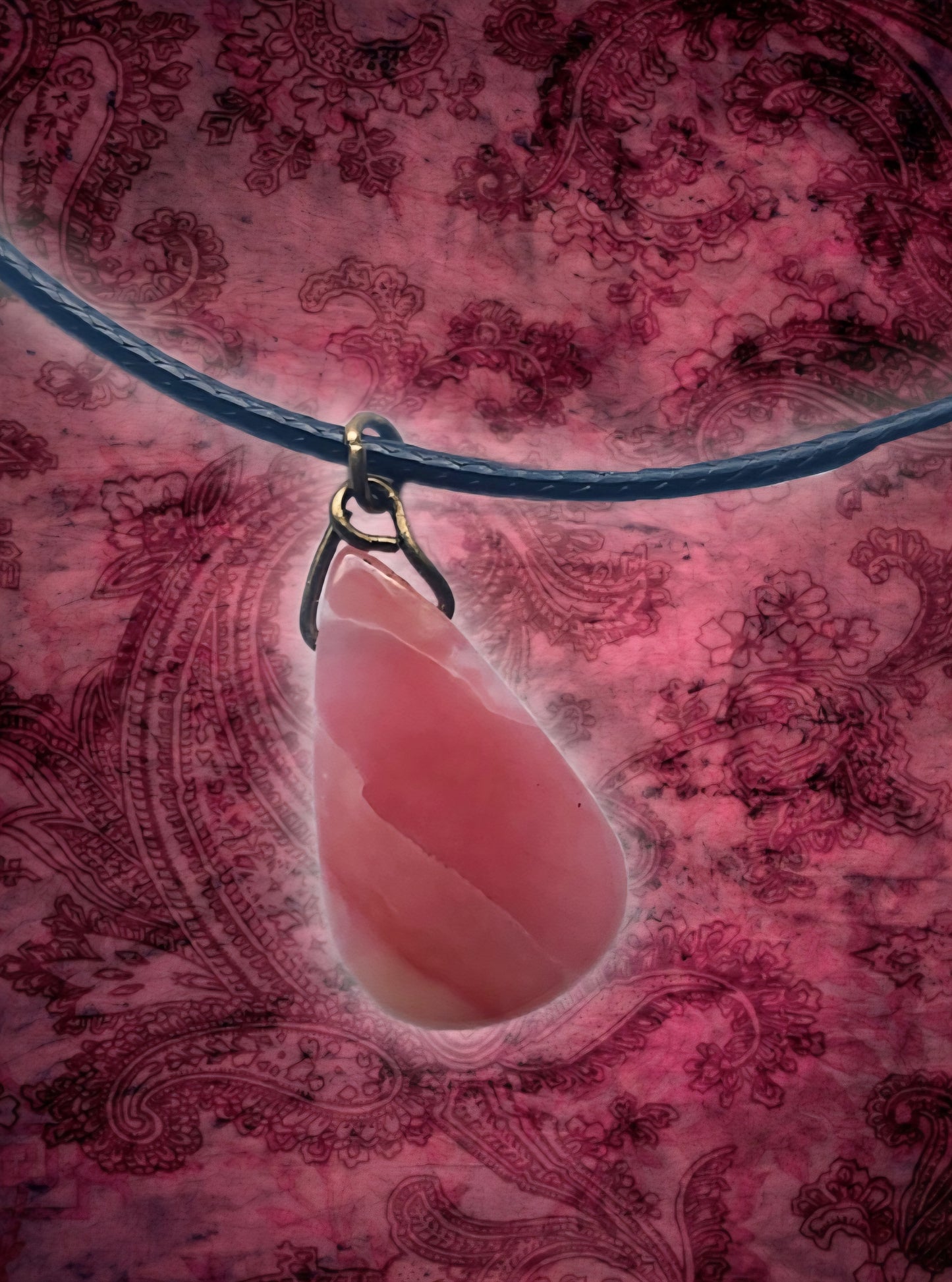 💕♎️ pink opal pendant hand drilled necklace ♎️💕