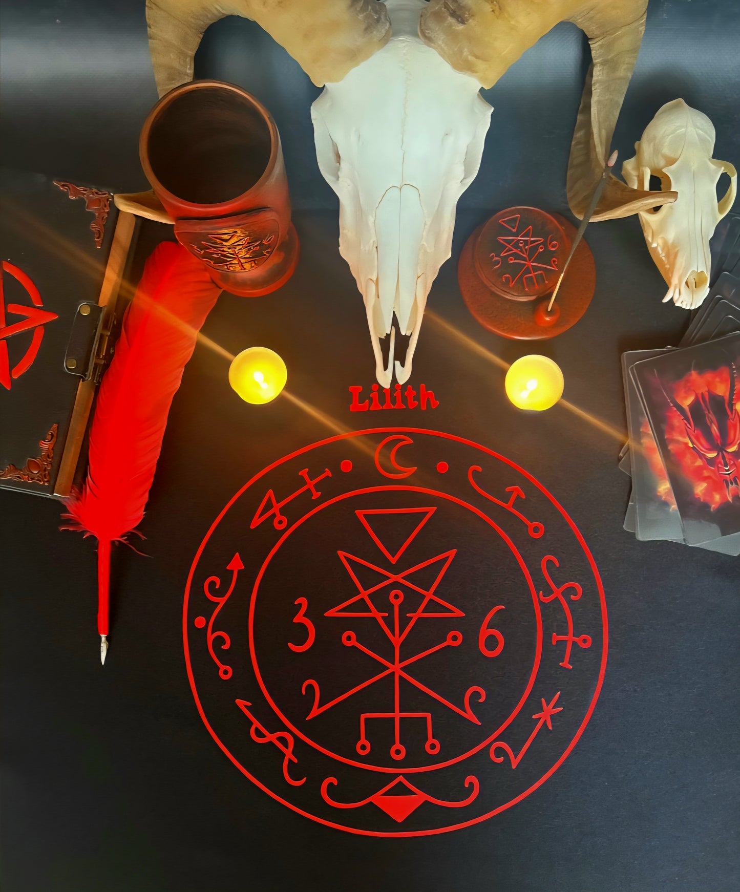 🌹𖤐 lilith altar cloth 𖤐🌹
